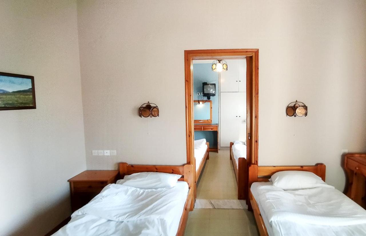 Yannis Hotel Krinidhes Exterior photo