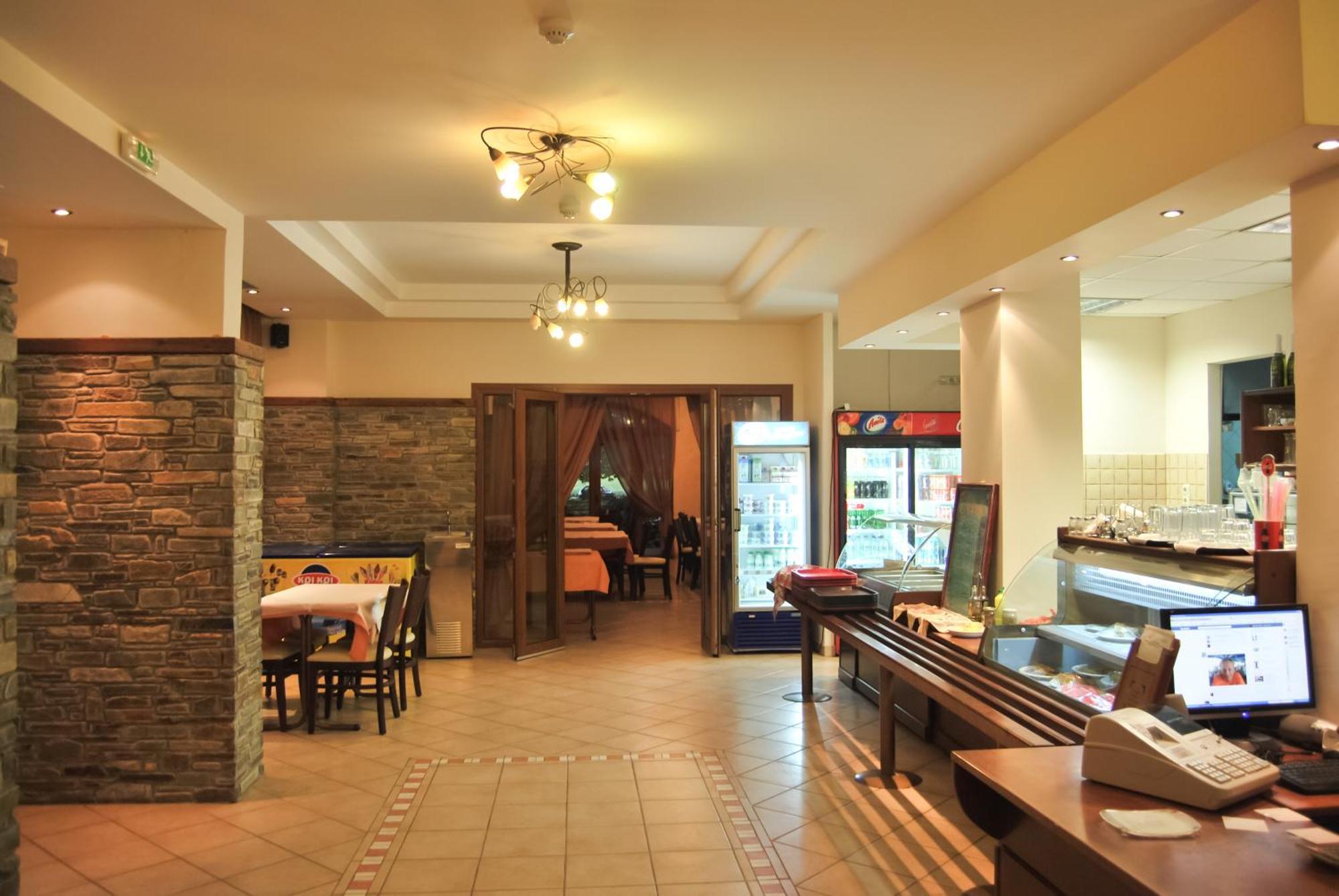 Yannis Hotel Krinidhes Exterior photo