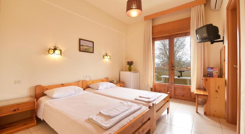 Yannis Hotel Krinidhes Room photo